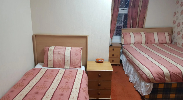 Трёхместный номер Standard The Albany Hotel