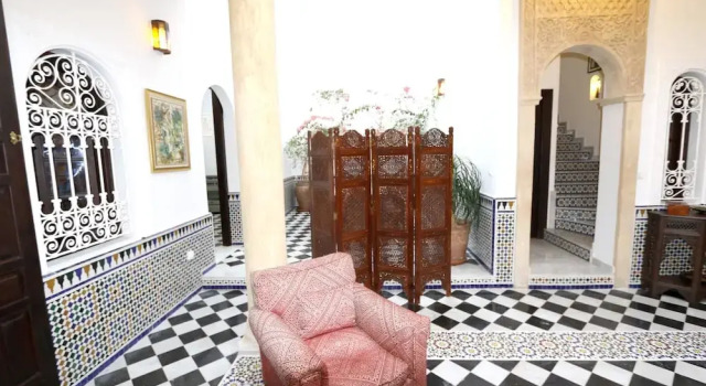 Property With 6 Bedrooms in Rabat, With Terrace and Wifi, Забронировать Отель Отели Рабата 3 звезды, рядом с Moroccan Parliament, 3*