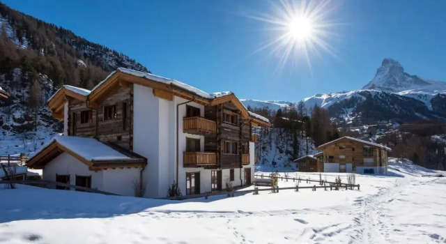 Апартаменты Chalet Shalimar