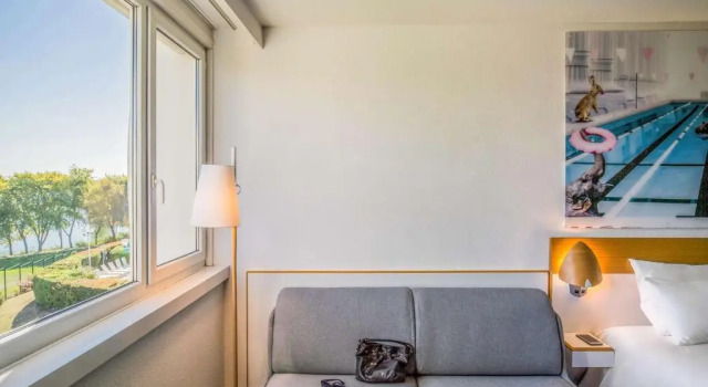 Трёхместный номер Standard Novotel Paris Créteil Le Lac