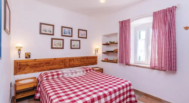 Awesome Home in Kuna Peljeska With Wifi and 4 Bedrooms, Reserva ahora Hotel Kuna Peljeska Pelješac