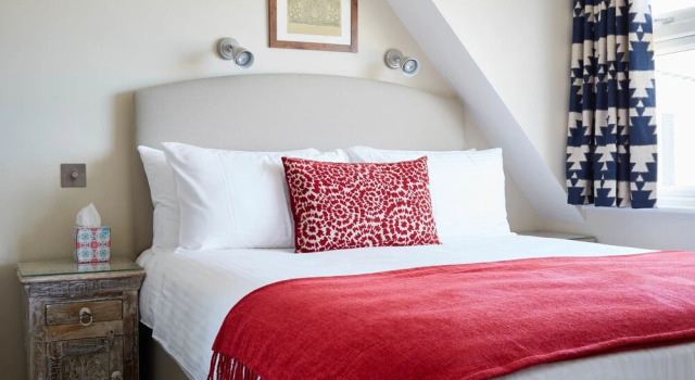 Ziggurat, Book Hotel St Peter Port 