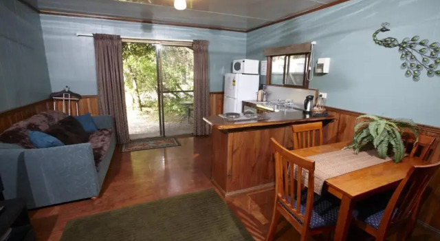 Номер Standard Crayfish Creek Van & Cabin Park