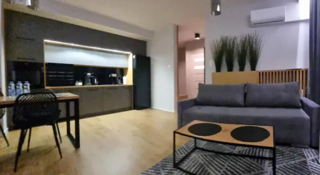 Apartament Plaza Tower Deluxe -Zagnańska (Garaż, Targi), Забронировать Апартаменты/квартира Отели Кельце с парковкой, Парковка
