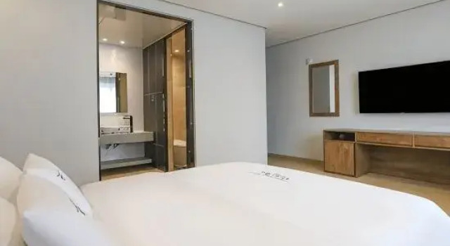 Номер Deluxe Hotel Grand Bay Boryeong