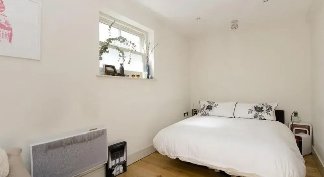 83 Goswell Apartment