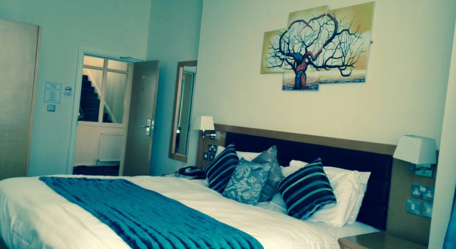 Iris Hotel Llandudno, Забронировать Отель Недорогие отели Лландидно, рядом с St. Mary &amp; St. Abaskhyron's Coptic Orthodox Church, недорого