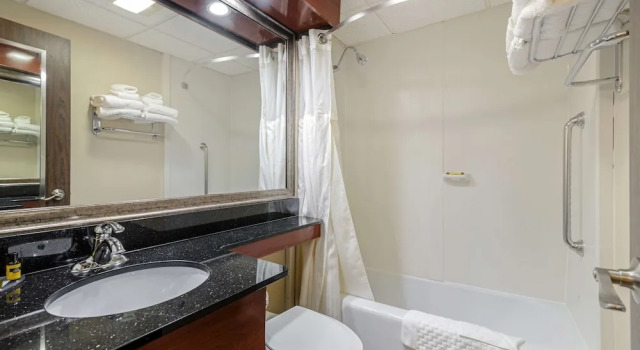 Люкс Best Western Plus Augusta Civic Center Inn