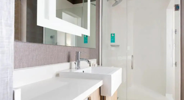 Двухместный люкс c 1 комнатой с видом на город SpringHill Suites Kansas City Airport