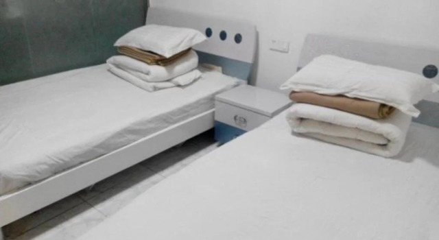 Ziyang Guoqi Inn, Book Hotel Hoteller i Sichuan med parkering, Parkering