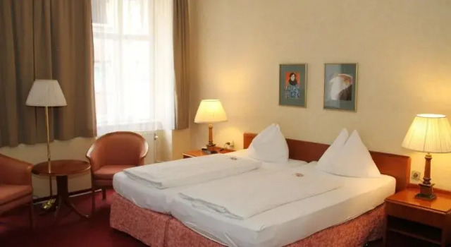 Pension Kraml Wien, Rezerwuj Hotel Hotele w Wiedeń z parkingiem, Parking