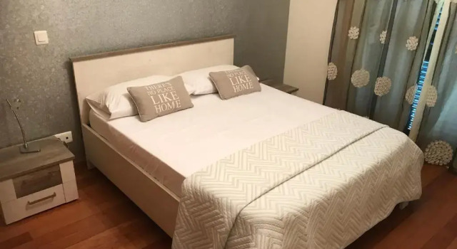 Апартаменты Plaza Charming Flat