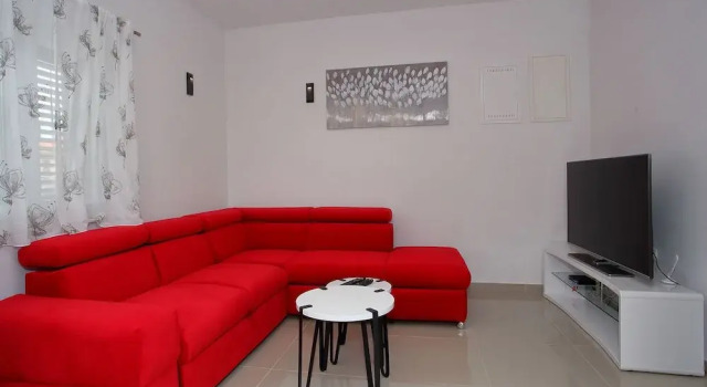Newly Built Holiday Home in a Quiet Area, 2 Spacious sea View Terraces, Parking, Забронировать Отель Отели Задар с парковкой, Парковка