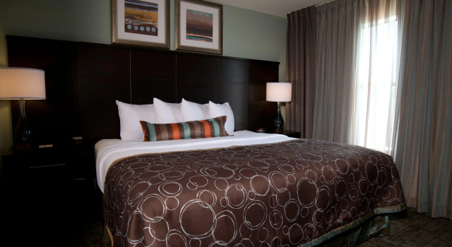 Двухместный люкс с 2 комнатами Staybridge Suites Houston NW/Willowbrook