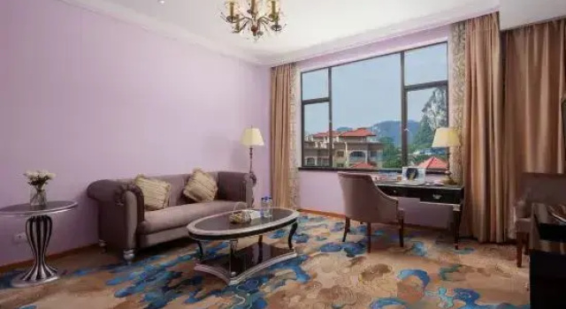 Люкс Executive Royal Hotel