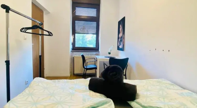 4BR Apartment for 15 Near Danube, Varaa Huoneisto Wien Itävalta