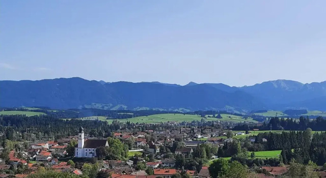 Апартаменты Ferienwohnung in Lechbruck am See im schönen Allgäu, nahe Füssen nur 300 m vom See