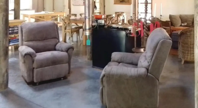 Awesome Home in Leke With 4 Bedrooms and Wifi, Rezerwuj Hotel Hotele w Bruksela z parkingiem, Parking