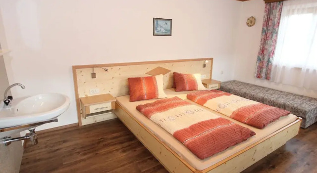 Spacious Apartment in Wagrain With Balcony, Rezerwuj Apartament Hotele w Salzburg z parkingiem, Parking