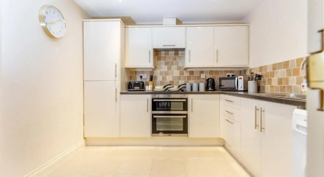 Апартаменты Deluxe Apartment 4 Hillbrook House, Malvern - Guest Homes