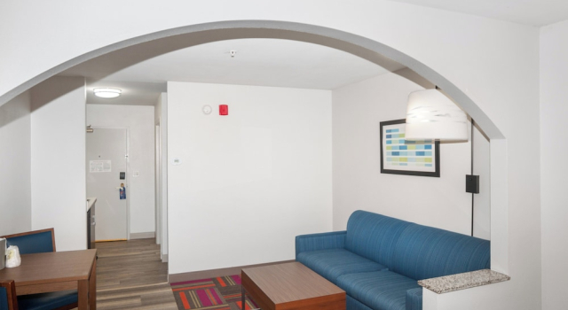 Четырёхместный люкс Holiday Inn Express and Suites Stroudsburg-Poconos by IHG
