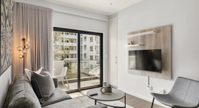 The Monroe Luxury Apartments, Забронировать Апартаменты/квартира Отели Йоханнесбург с бассейном, рядом с Gautrain Rosebank Station, Бассейн
