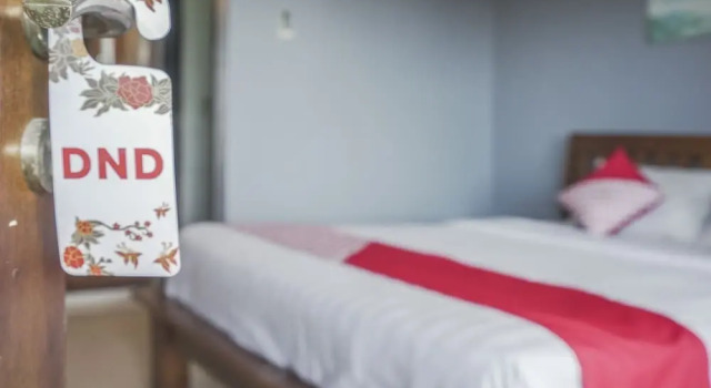Oyo 504 Loco Homestay, Rezerwuj Hotel Hotele w Badung z parkingiem, Parking