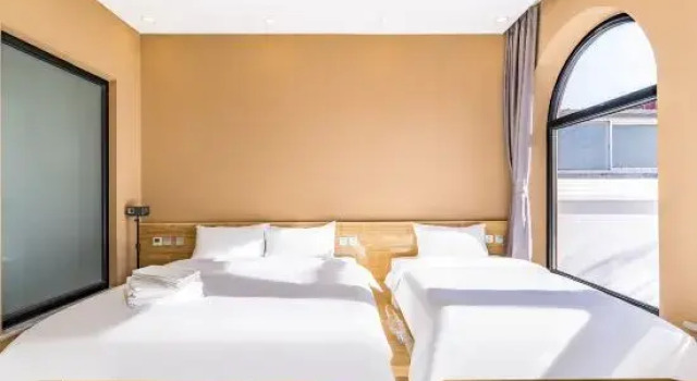 Семейный люкс с 3 комнатами Beijing Guoran Xiaozhu Private Tang Homestay