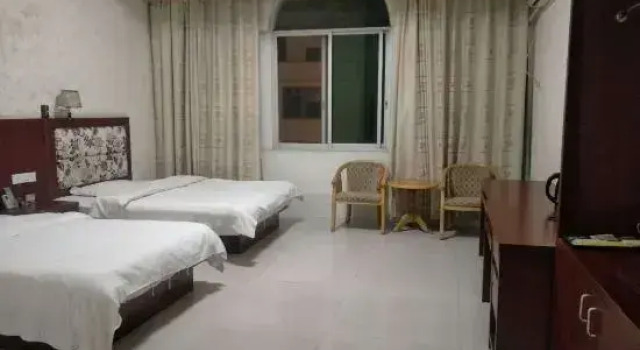 Du'an Xiangdu Business Hotel, Забронировать Отель Хэчи Гуанси-Чжуанский автономный район