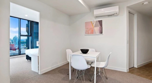 DreamHost at Bouverie 20, Забронировать Отель Мельбурн Melbourne Region, рядом с Верховный суд Виктории