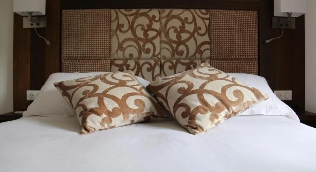 Hotel B Lodge, Забронировать Отель Отели Сен-Тропе 3 звезды, рядом с Eglise Notre-Dame de l'Assomption, 3*