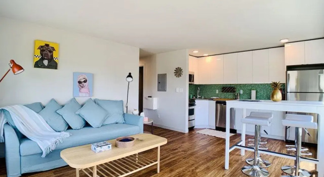 Corner Unit with Panoramic Views, Забронировать Отель Куин-Анна Сиэтл, рядом с Turret House