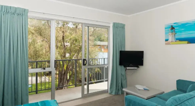 Апартаменты Standard Averill Court Motel