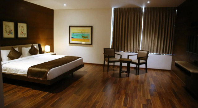 Номер Premium Five Petals Hotel & Banquets