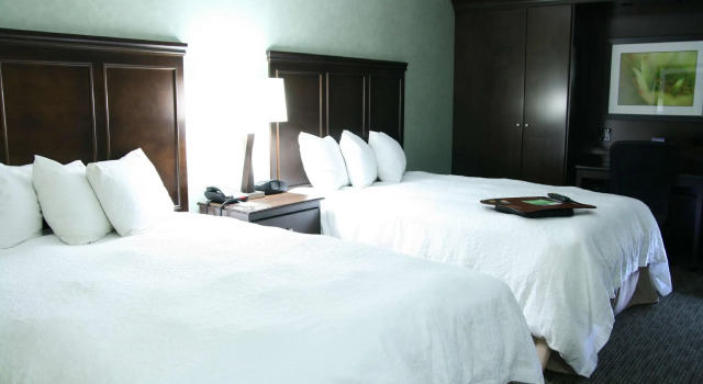 Четырёхместный номер Standard Hampton Inn Ridgefield Park