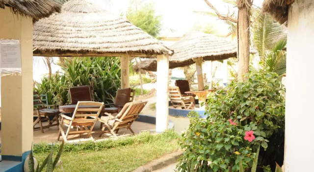 Leybato Beach Hotel, Rezervasyon Otel Serrekunda Kanifing