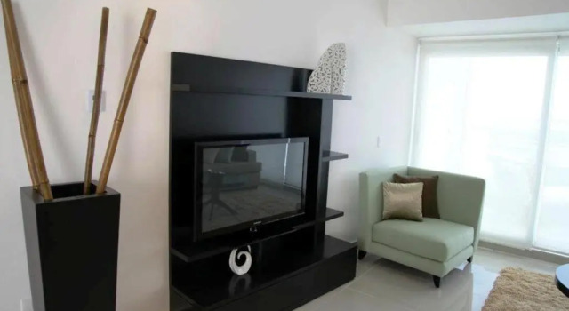 Люкс c 1 комнатой с видом на океан Suites Malecon Cancun