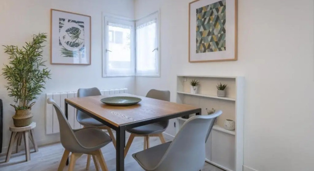 Superbe appartement en vieille ville et à 5 min à pied du lac ! Parking gratuit, Забронировать Апартаменты/квартира Анси Озеро Анси