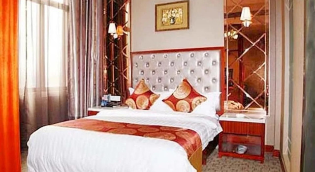 Rongfu Hotel