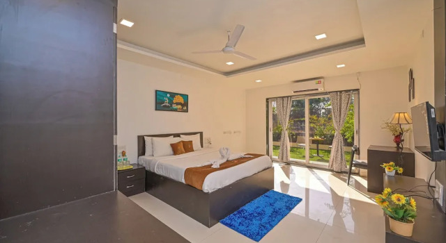 Номер Classic Khandala Valley Retreat