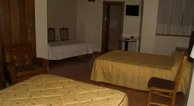 Четырёхместный номер Standard Hostal Tribal