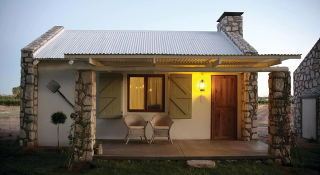 Kalahari Farmhouse, Namibia, Rezervovat Hotel Hotely v Stampriet s bazénem, Bazén