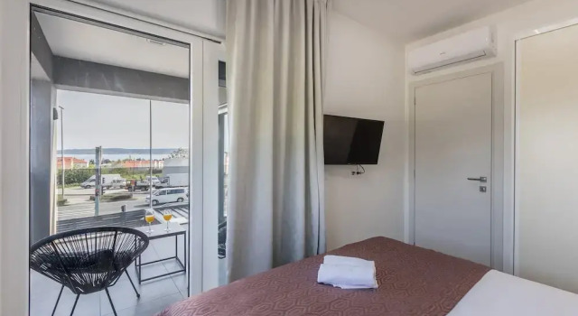 Апартаменты с 3 комнатами Scenic Kastel Luksic Apartments