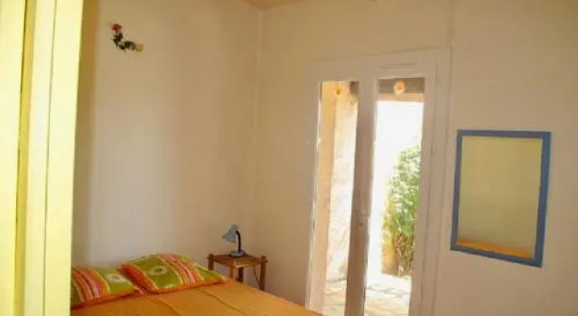Location climatisée, piscine, animaux acceptés, jardin clôturé, parking, provence , wifi, Забронировать Отель Лорг Вар