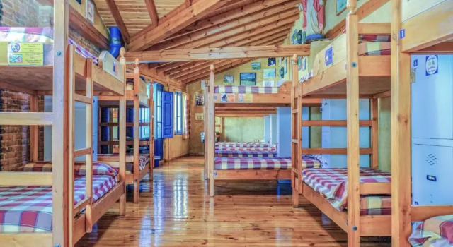 Кровать в общем номере DORMERO Albergue San Miguel Hospital de Órbigo