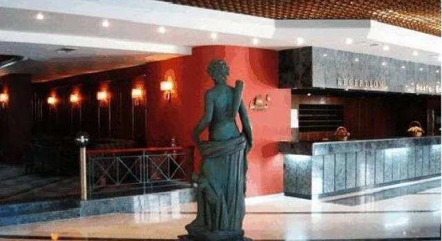 Santa Helena Hotel, Забронировать Отель Отели Платаньяс по системе «всё включено», рядом с Церковь Агиоса Димитриоса, Всё включено