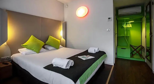 Трёхместный номер Economy Campanile Hotel Liege