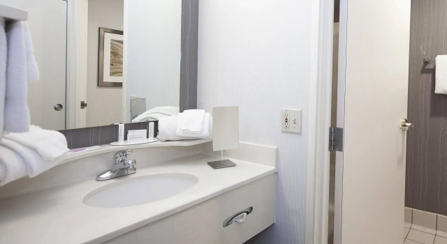 Четырёхместный номер Standard Courtyard by Marriott Valdosta