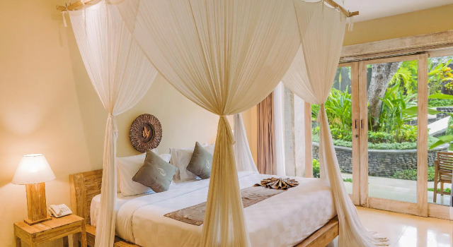 Двухместный номер Premier Deluxe La Berceuse Resort and Villa Nusa Dua by Taritiya Collection