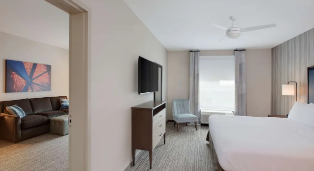 Люкс c 1 комнатой Homewood Suites By Hilton Louisville Downtown
